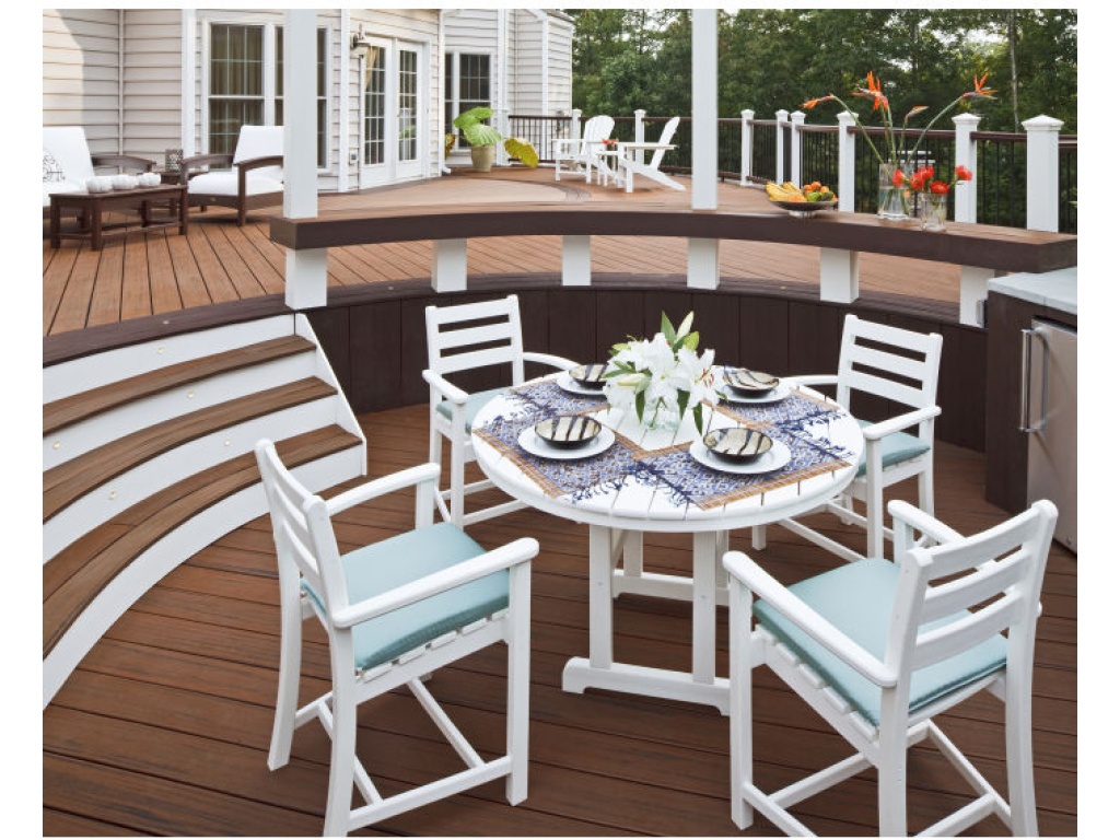 Trex Outdoor Furniture Monterey Bay 5-Piece Round Dining Set, alternate view 3