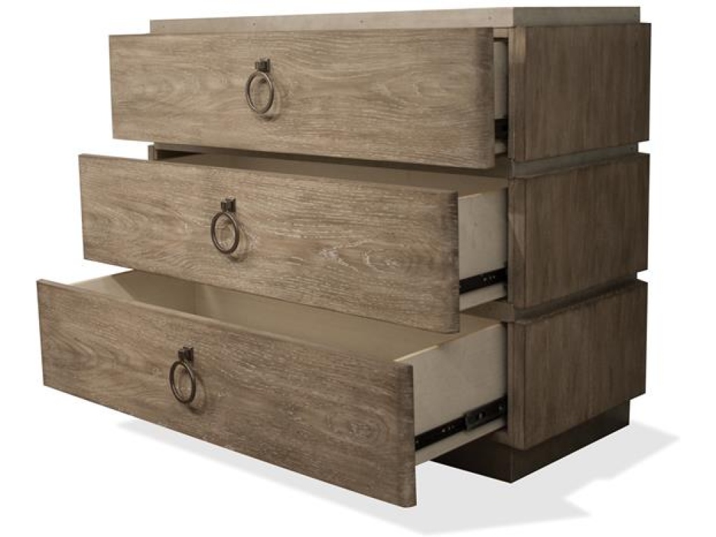 Bachelor Chest - image 4
