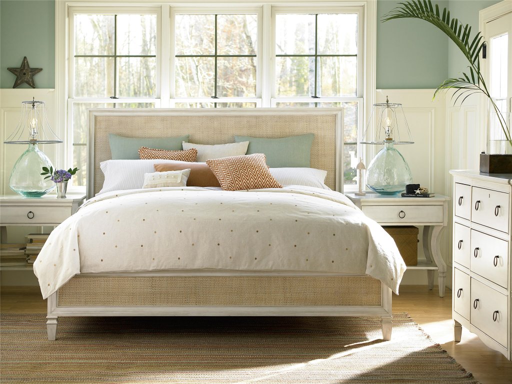 Woven Accent Queen Bed - image 1