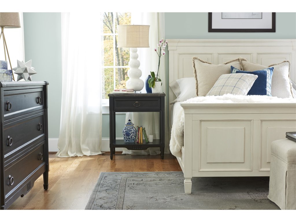 Queen Panel Bed - image 1