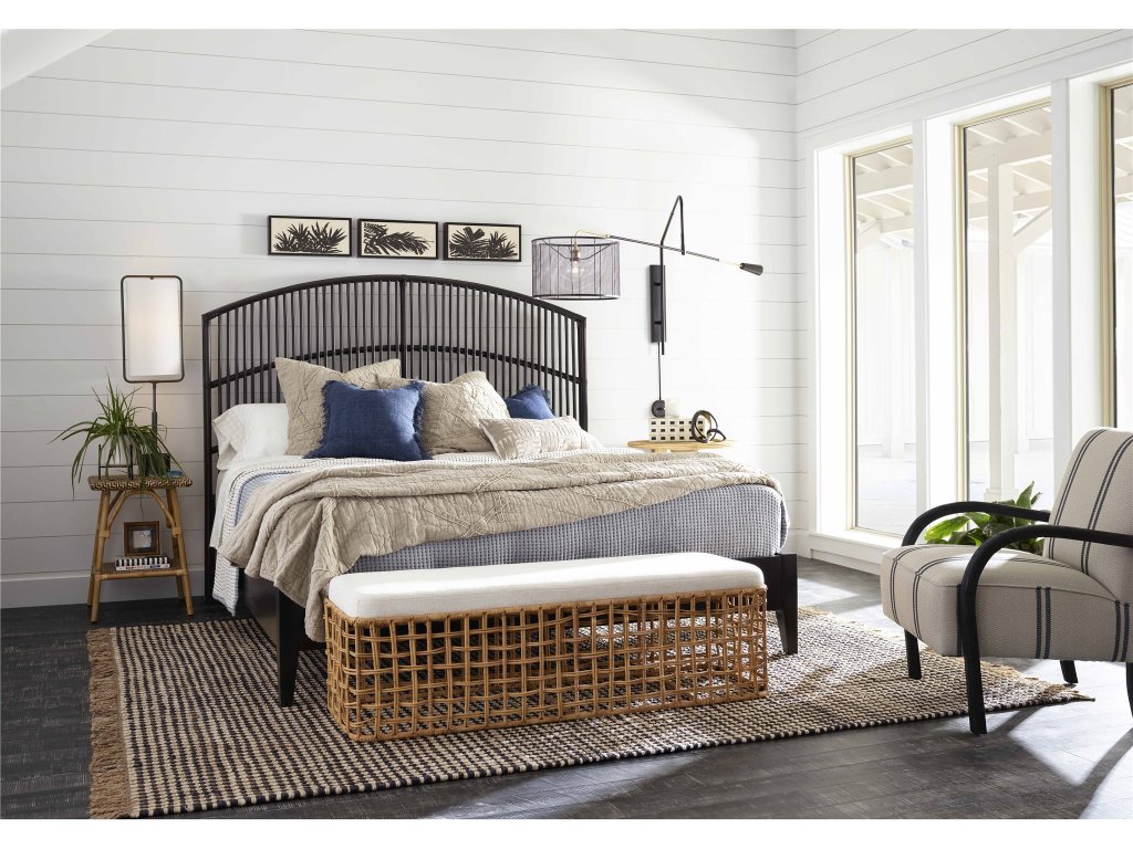 Blackadore Caye King Bed - image 1