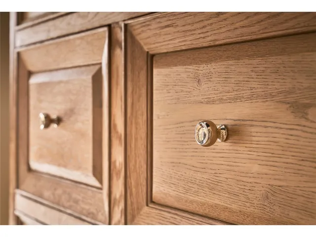 Weekender Chest