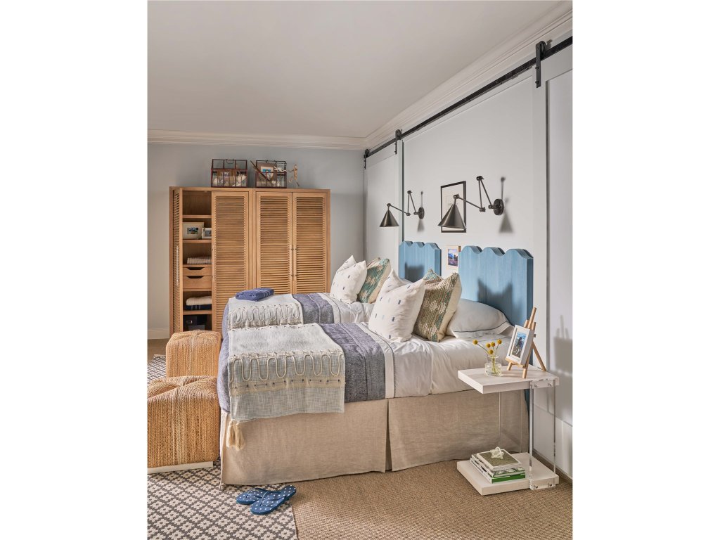 St Kitts Accent Table - main image