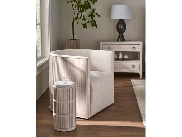 Carmen Spot Table