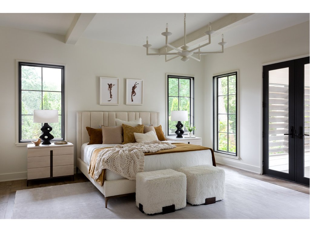 Summerland Uphol Bed King - main image