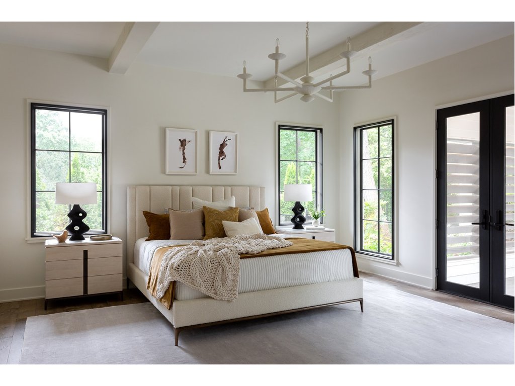 Summerland Uphol Bed King - image 1