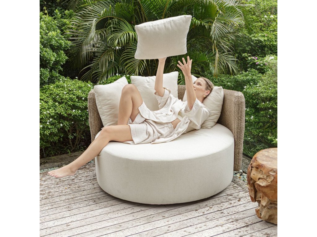 Sunset Outdoor Swivel Day Bed - image 1