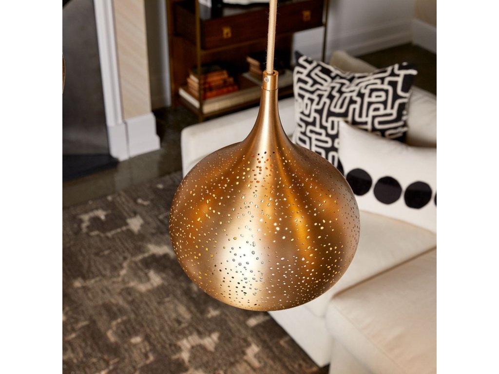 Golden Onion, 7 Lt Chandelier - image 11