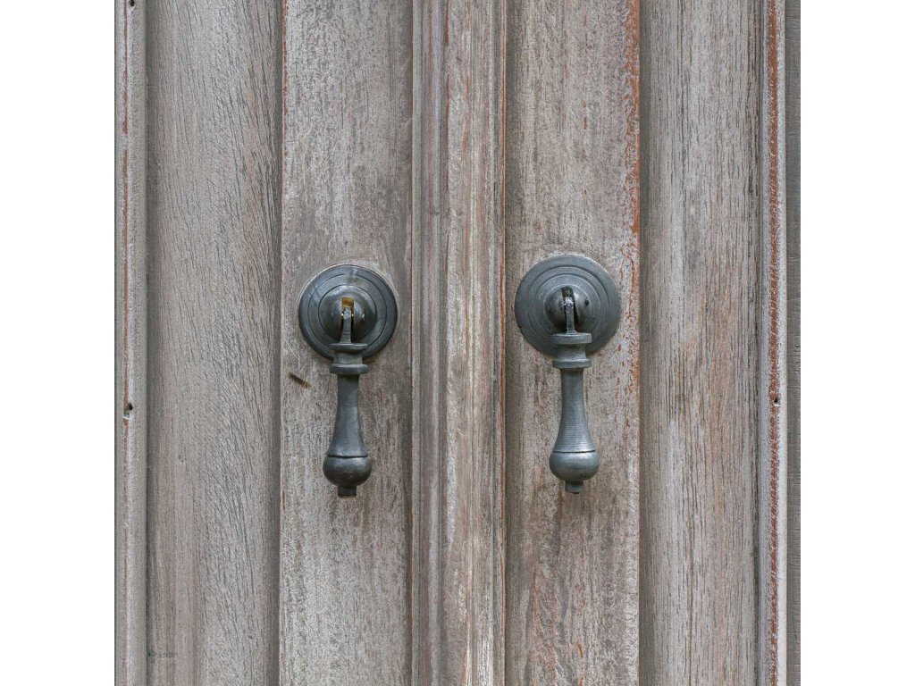 Nyle 4 Door Cabinet - image 6
