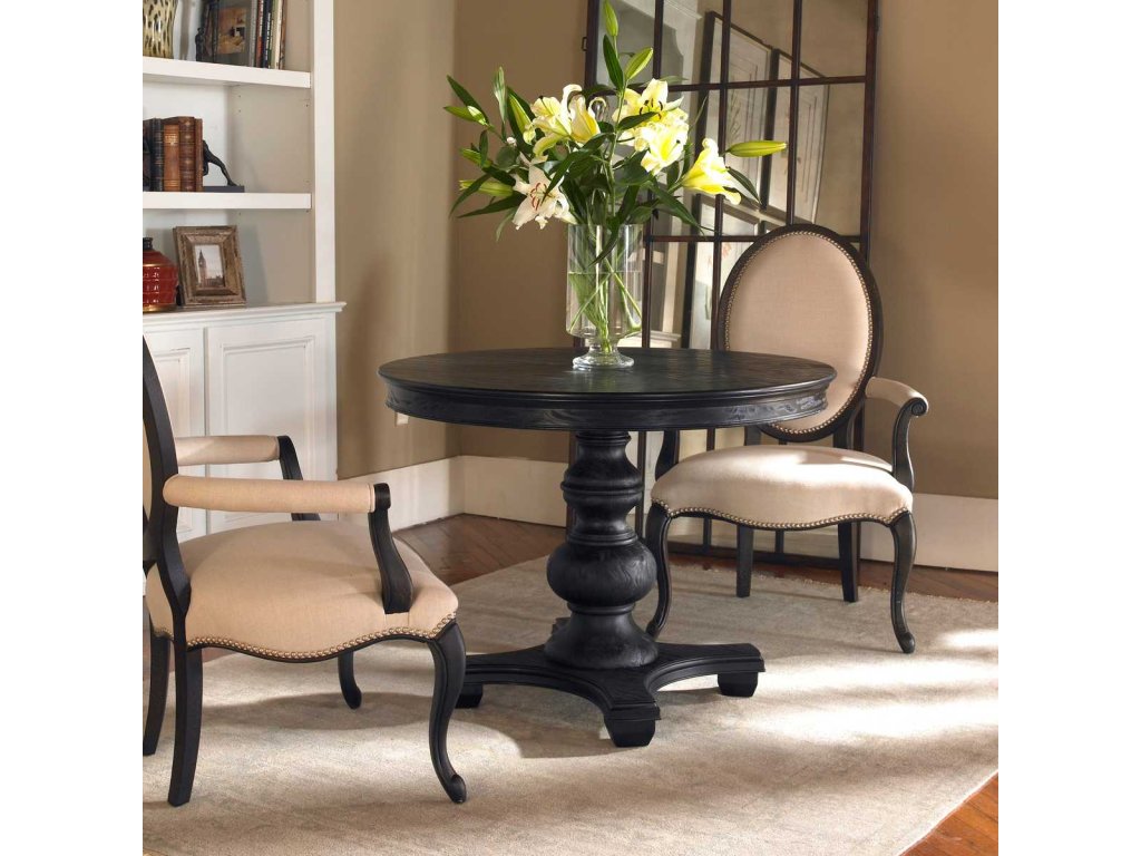 Brynmore Dining Table - image 3