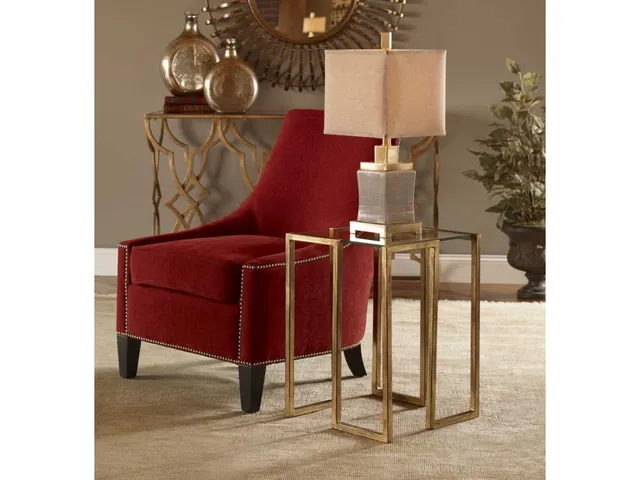 Mirrin Accent Table
