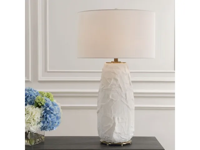 Vida Table Lamp