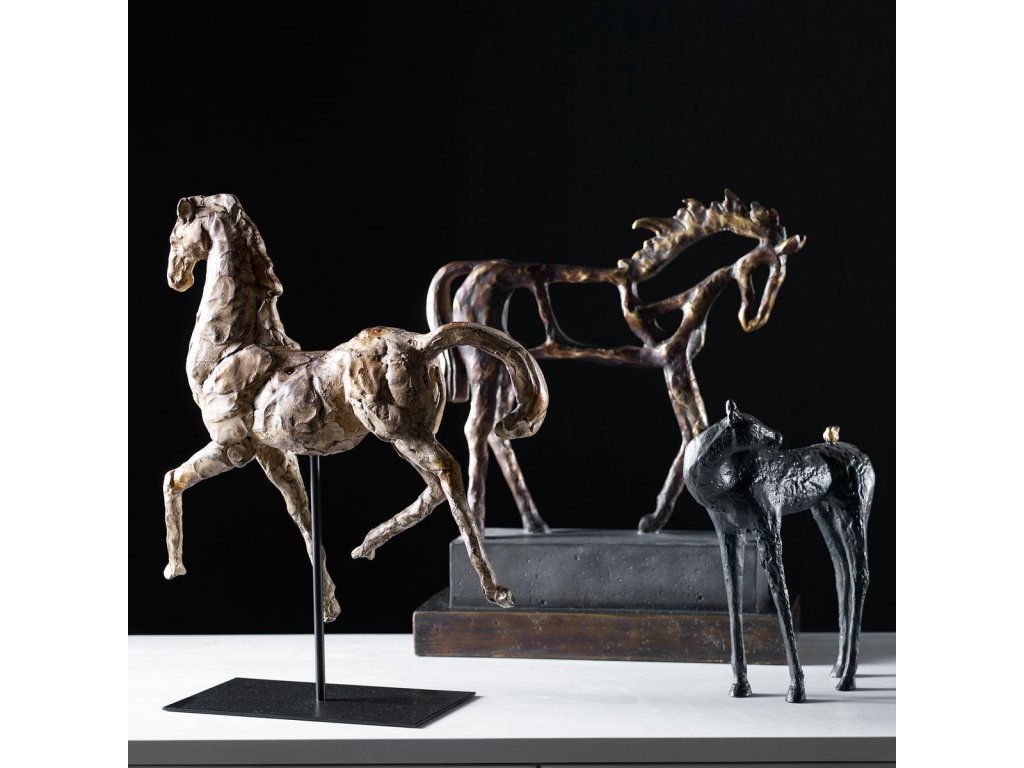 Titan Horse Sculpture - image 5