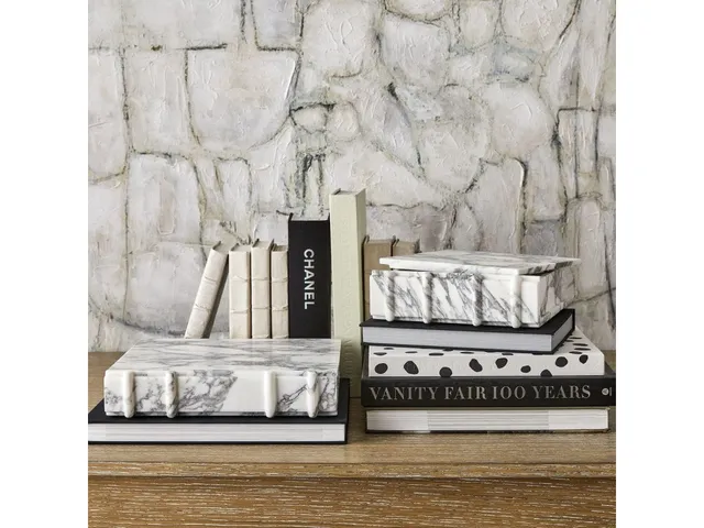 Novel Box - Arabescato Marble Small - Alternative View