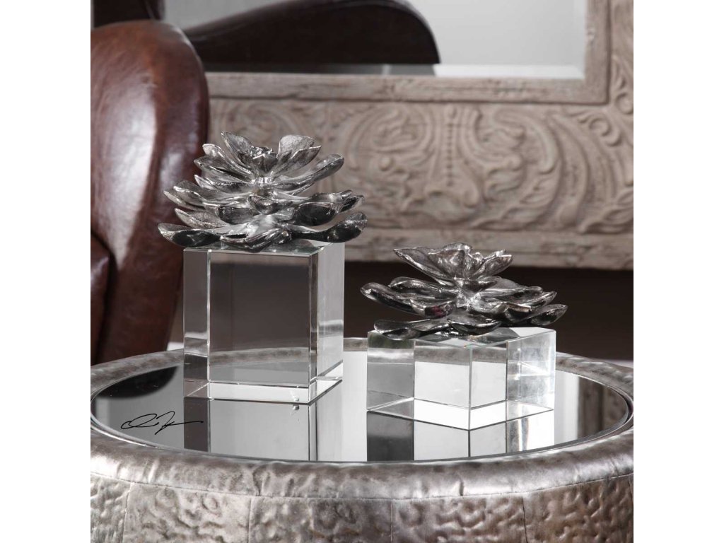 Indian Lotus Sculptures, S/2 - image 3