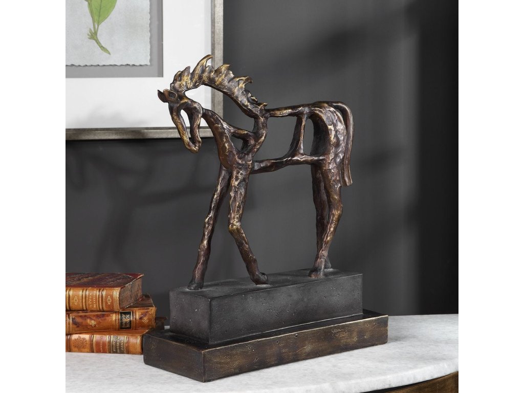 Titan Horse Sculpture - image 6
