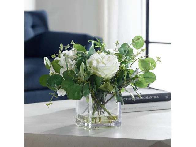 Rosewood Garden Bouquet - Alternative View