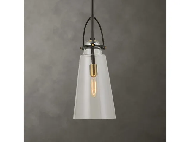 Saugus, 1 Lt Pendant