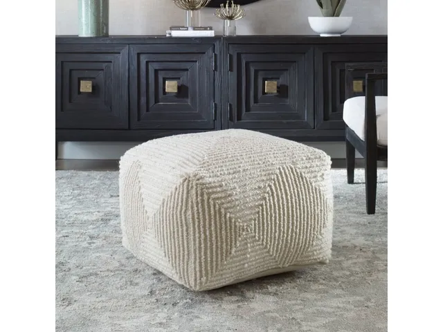 Sovanna Pouf