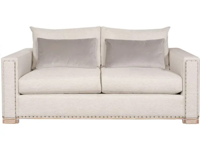 Nash Loveseat