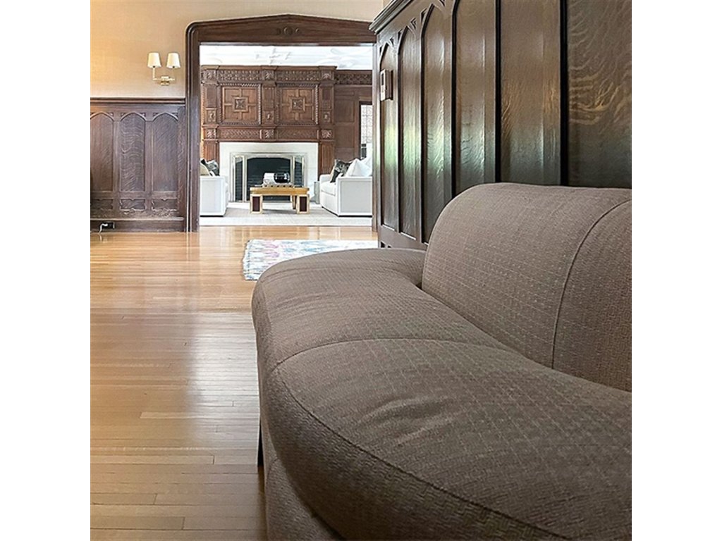 Dior Bench - image 5