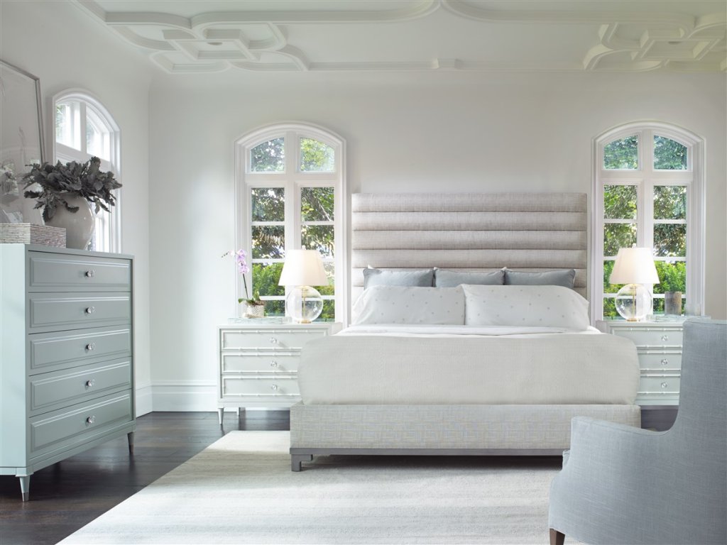 Kelsey King Bed - image 4