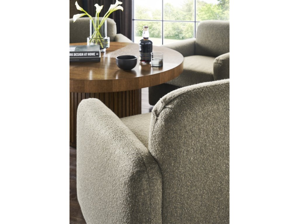 Finn Chat Table - image 2