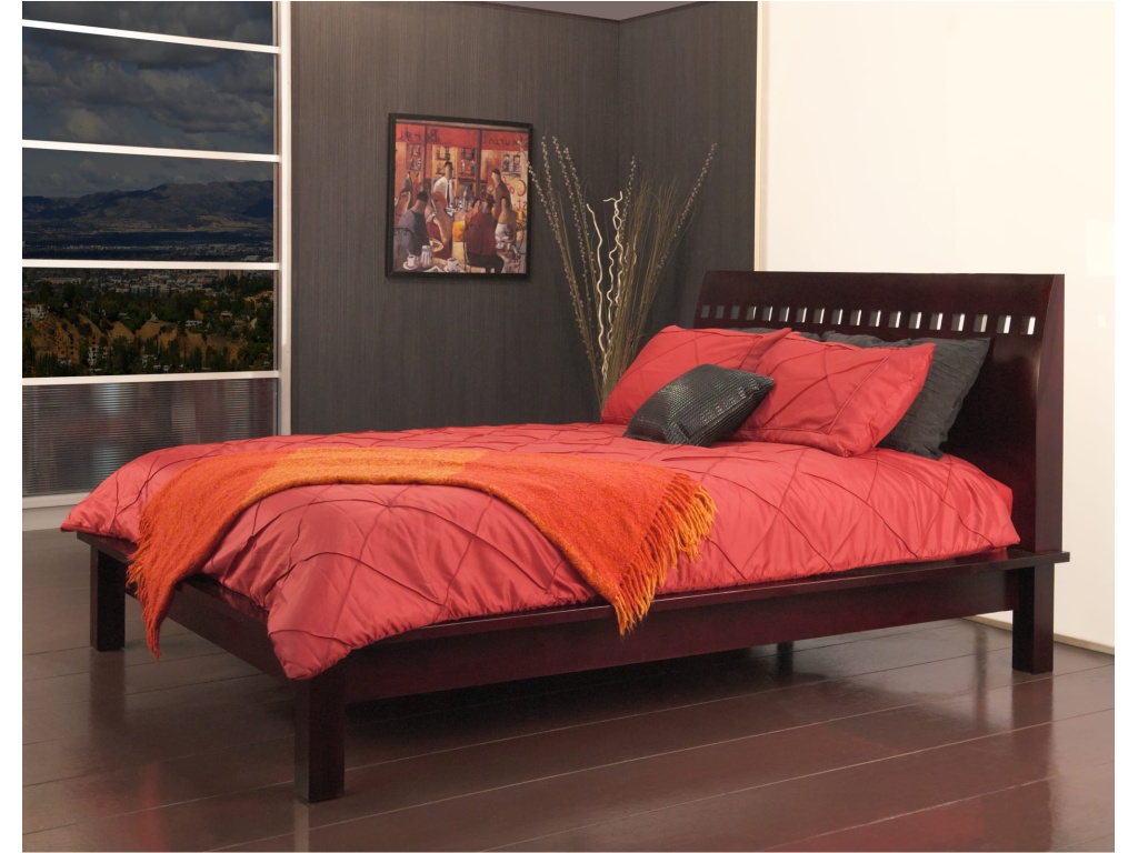 Veneto Wood Platform Bed in Espresso - image 2