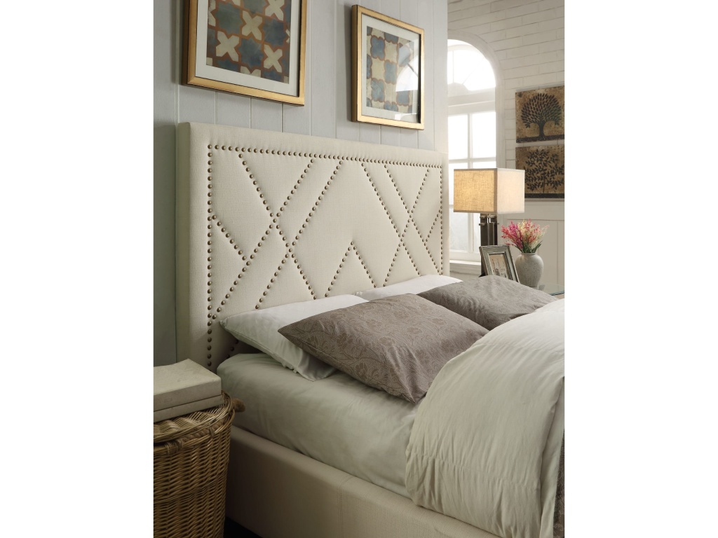 Vienne Nailhead Upholstered Platform Bed in Powder - image 2