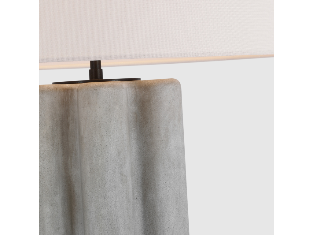 Vellig Medium Table Lamp - image 4
