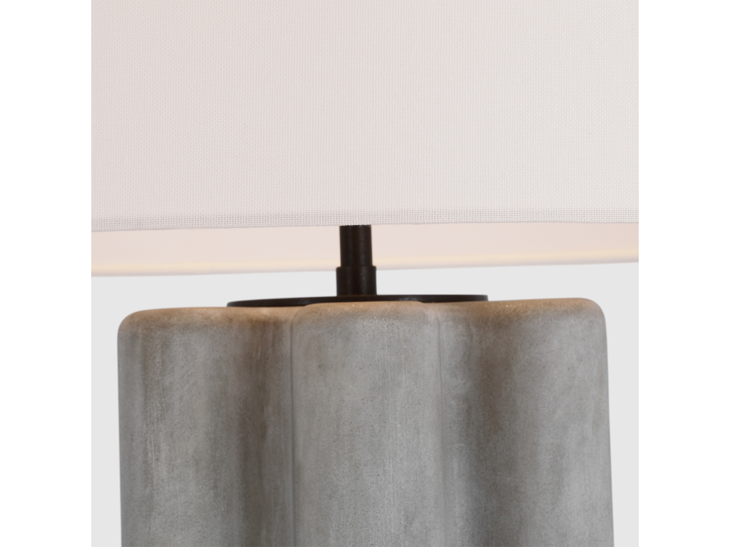 Vellig Medium Table Lamp - image 5