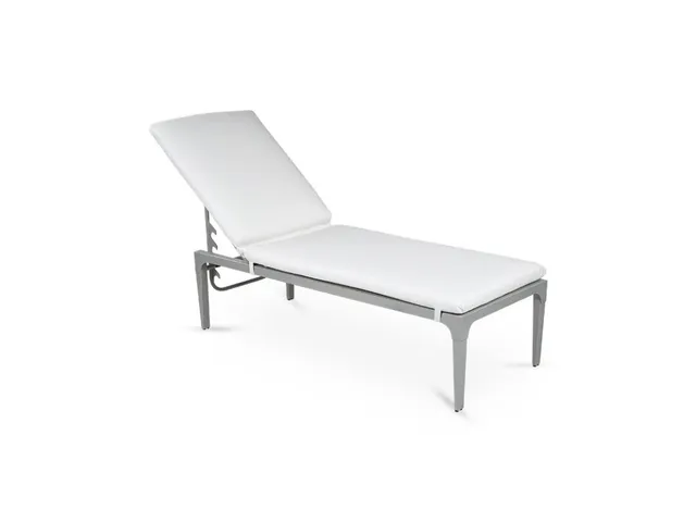 Amalfi Chaise Lounge - Alternative View