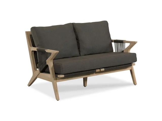 Bellevue Outdoor Loveseat