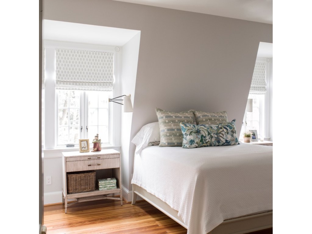 Iris Bedside Table - image 3