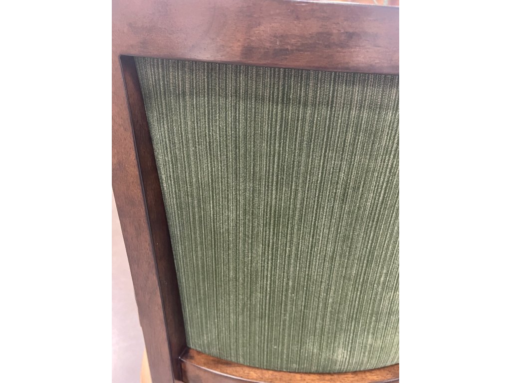 Sullivan Game Chair with 4 Casters - image 4